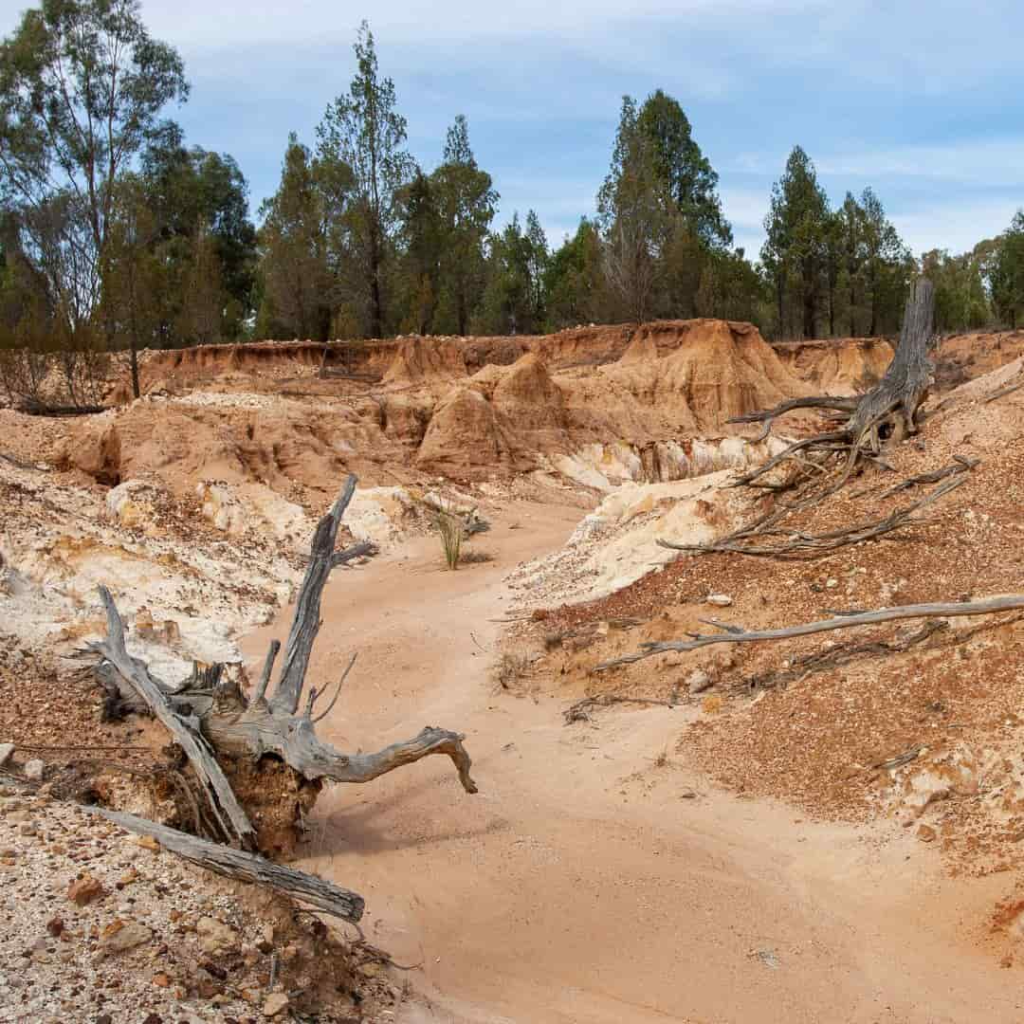 erosi-tanah-multibangun