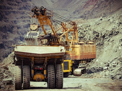 Perluasan Area Tambang: Regulasi, Dampak, dan Solusi Infrastruktur Modern