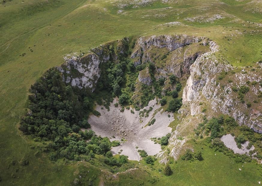 Penurunan Tanah: Penyebab, Dampak, dan Solusi Stabilisasi yang Perlu Anda Ketahui