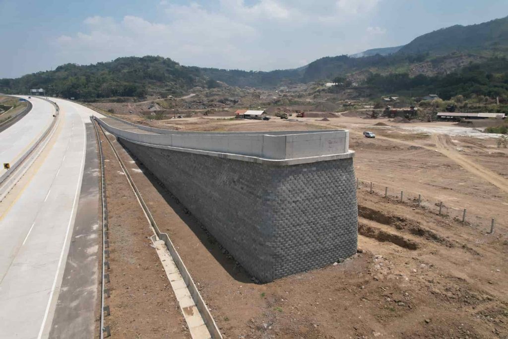 perlintasan-sebidang-multiblock-1
